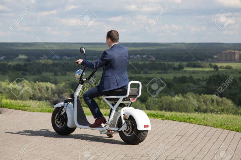 El Gobierno restringe el beneficio de arancel cero para unidades eléctricas