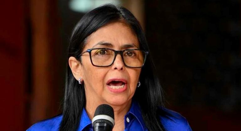 Venezuela: Delcy Rodríguez impulsa una ley de amnistía y anuncia el cierre de El Helicoide