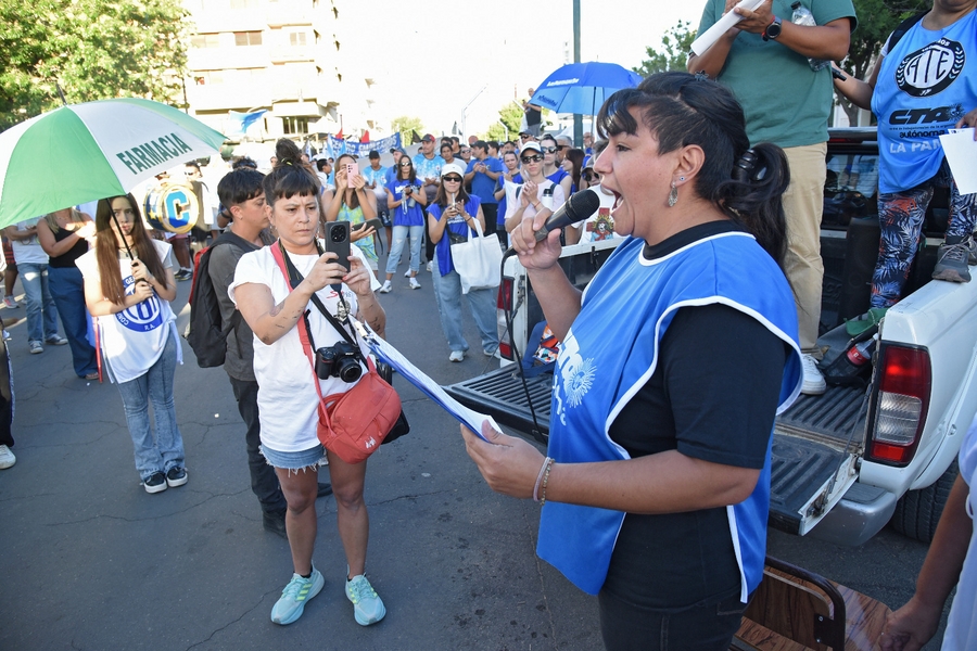 Santa Rosa: las centrales obreras marcharon contra la reforma laboral