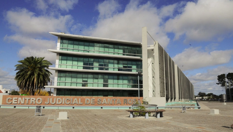 Santa Rosa: convocan a una manifestación en Ciudad Judicial por el arresto domiciliario de un acusado de abuso sexual
