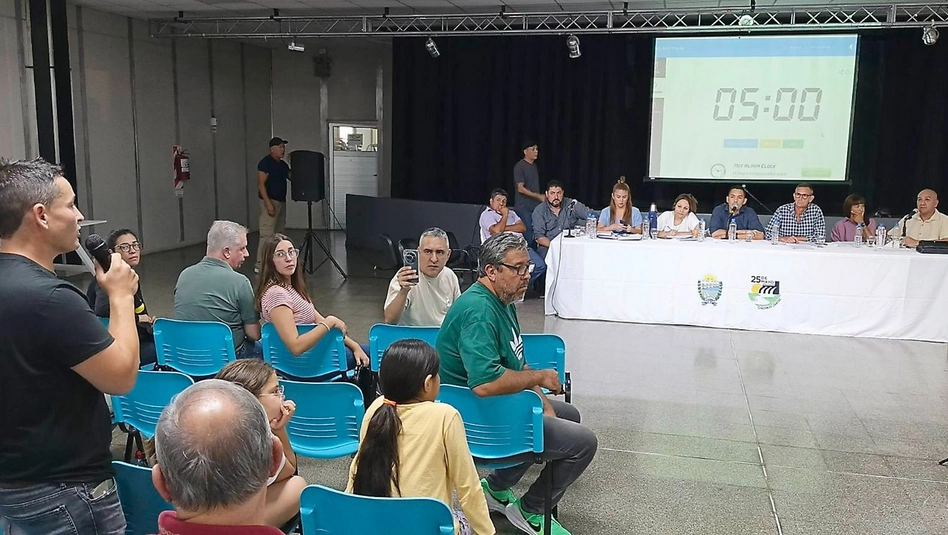 El Medanito: intendente de 25 de Mayo impulsa una ley que favorecería a PCR