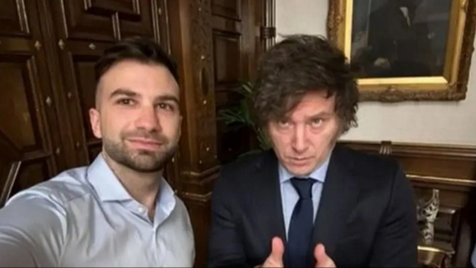 Denuncian que Mauricio Novelli tenía acceso al celular de Javier Milei