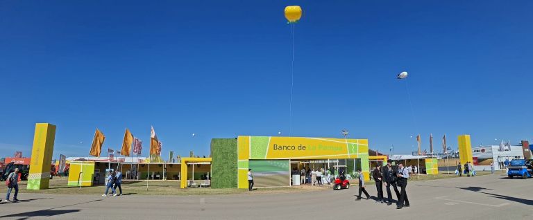 El Gobierno de La Pampa anunció beneficios fiscales y financiamiento provincial para las industrias pampeanas que están en Expoagro
