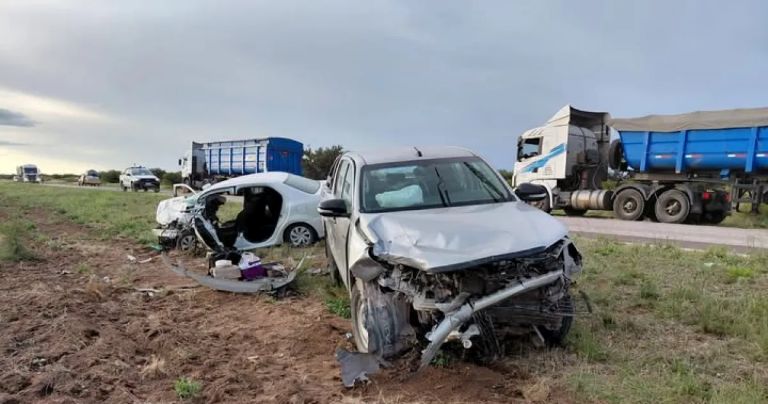 Murieron dos personas tras un violento choque frontal cerca de Chacharramendi, en el sur de La Pampa