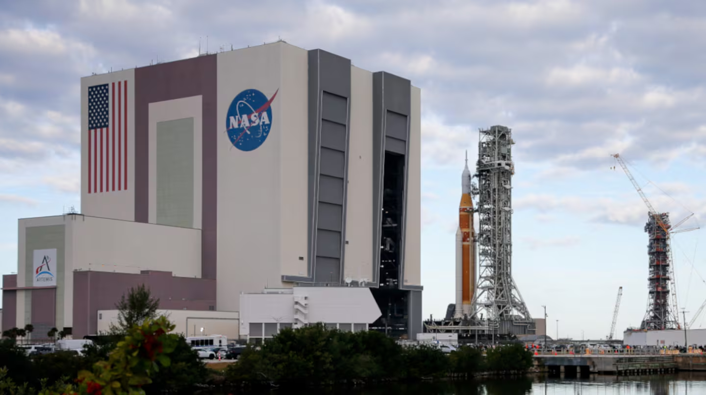 La NASA anunció dos misiones tripuladas a la Luna en 2028: así es el nuevo cronograma de Artemis