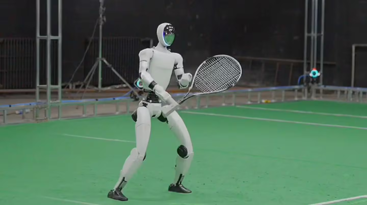 Los robots ahora juegan al tenis: el revelador video de un autómata en un partido contra un humano